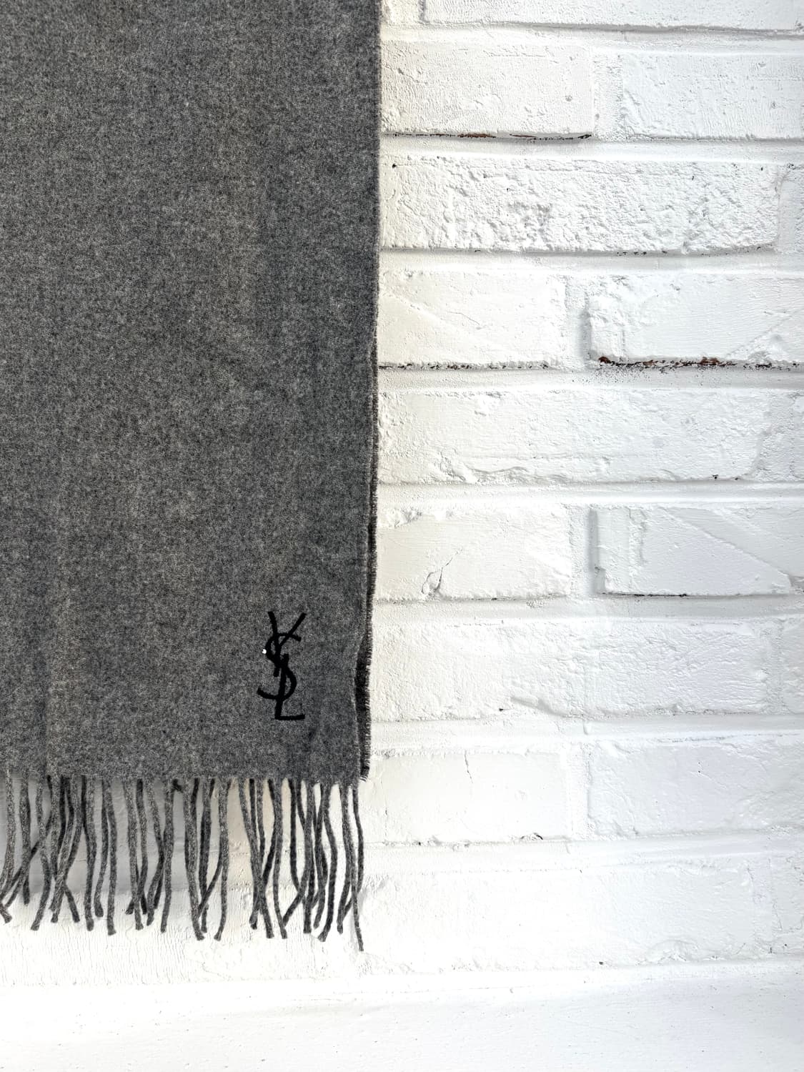 입생로랑 그레이 울 머플러  상품이미지2