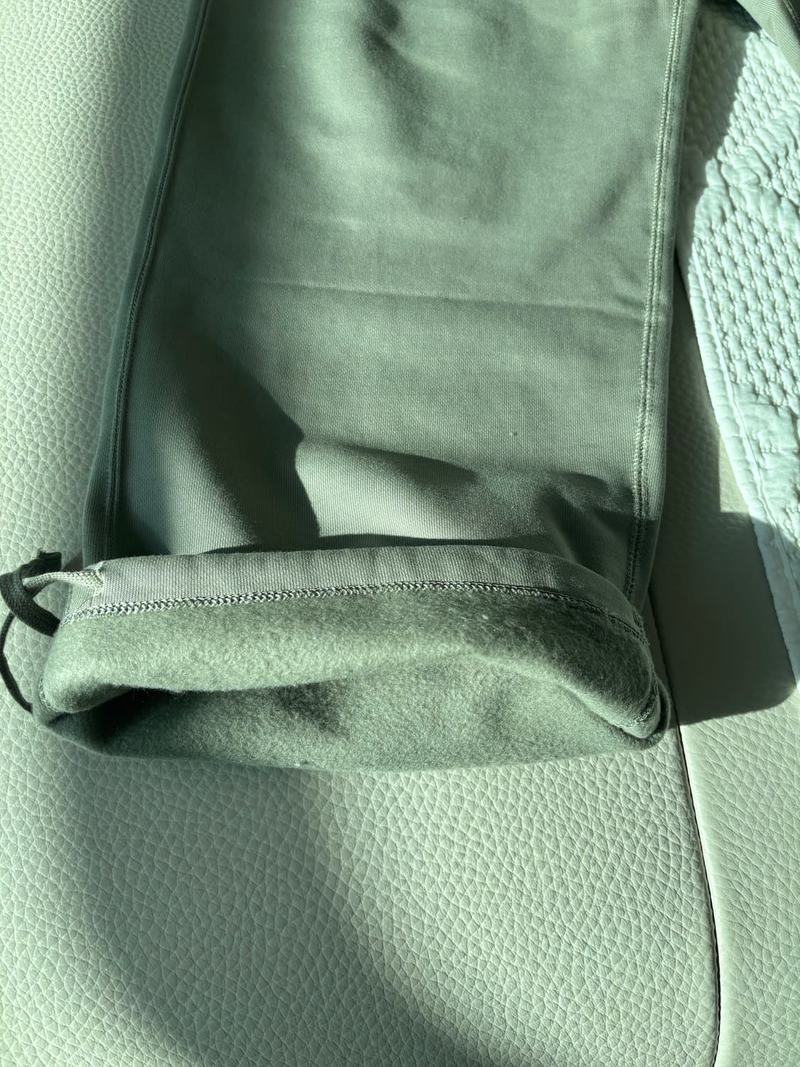 (M) 나이키 스포츠웨어 스우시 오픈 헴 플리스 팬츠 상품이미지4