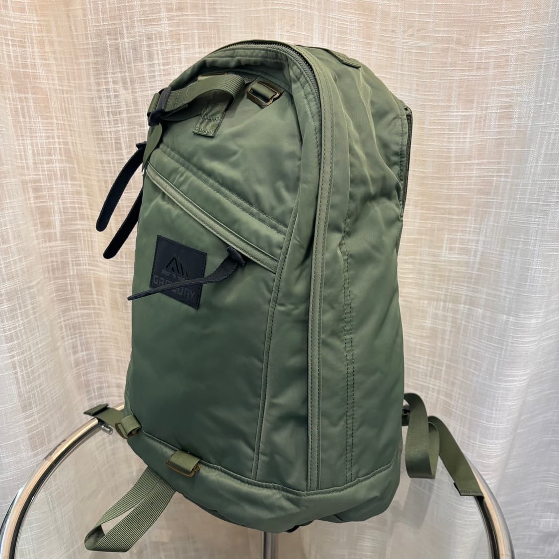 그레고리 데이팩 백팩 카키    상품이미지3