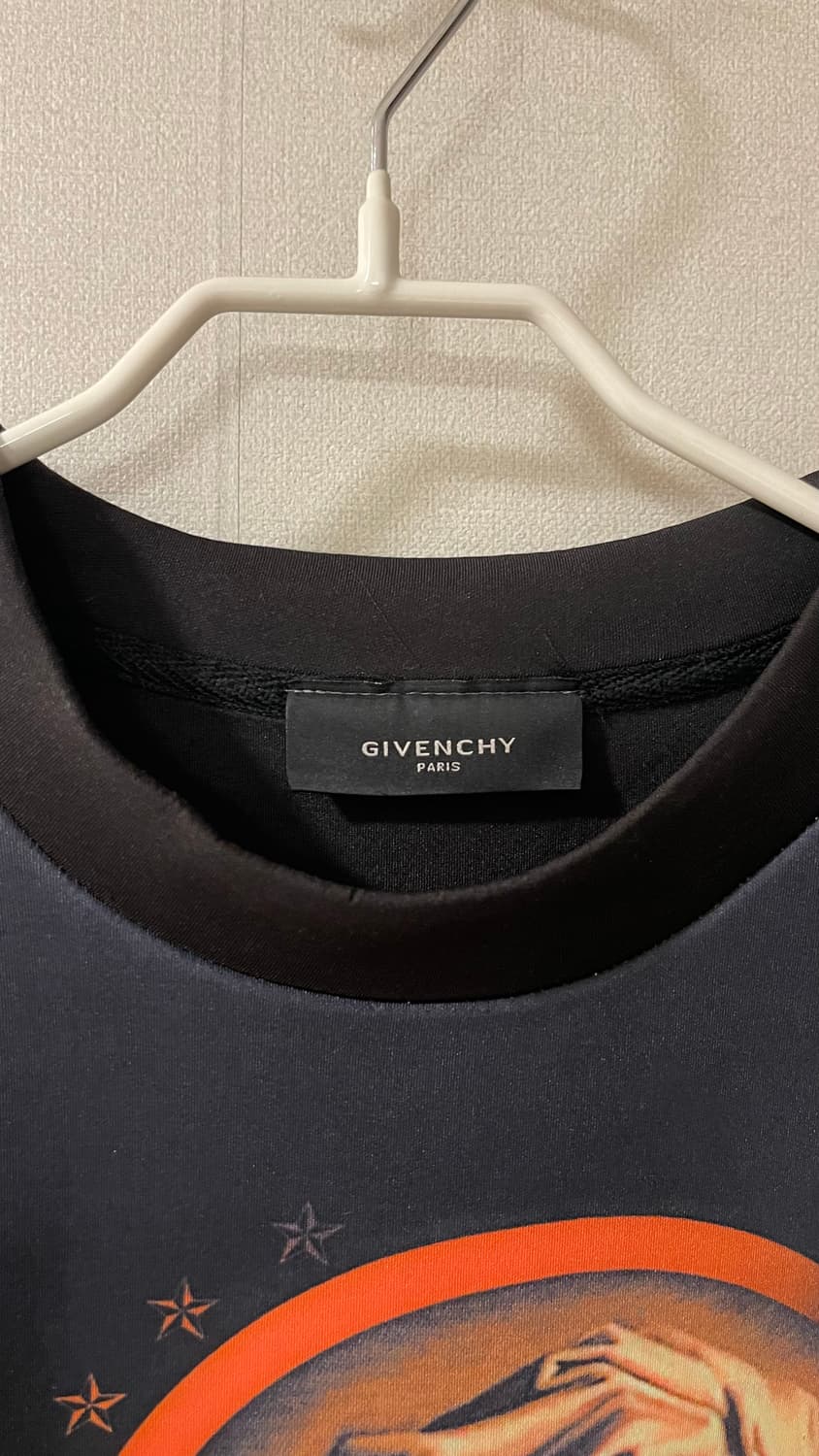 지방시 Givenchy 프린팅 네오프렌 맨투맨 상품이미지3
