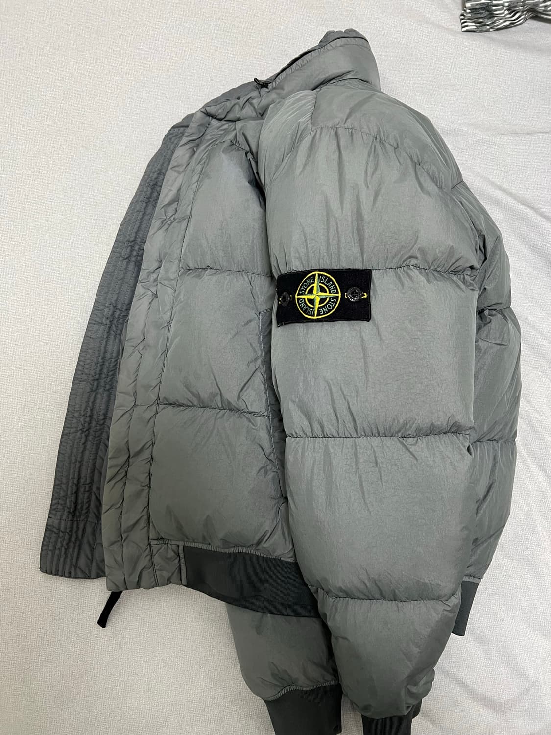 스톤아일랜드 크링클랩스 패딩 상품이미지4