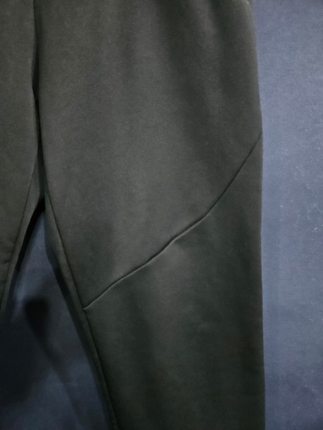 데상트 블랙 남성 슬림핏 허리 32~34 기모 밴드팬츠  상품이미지5