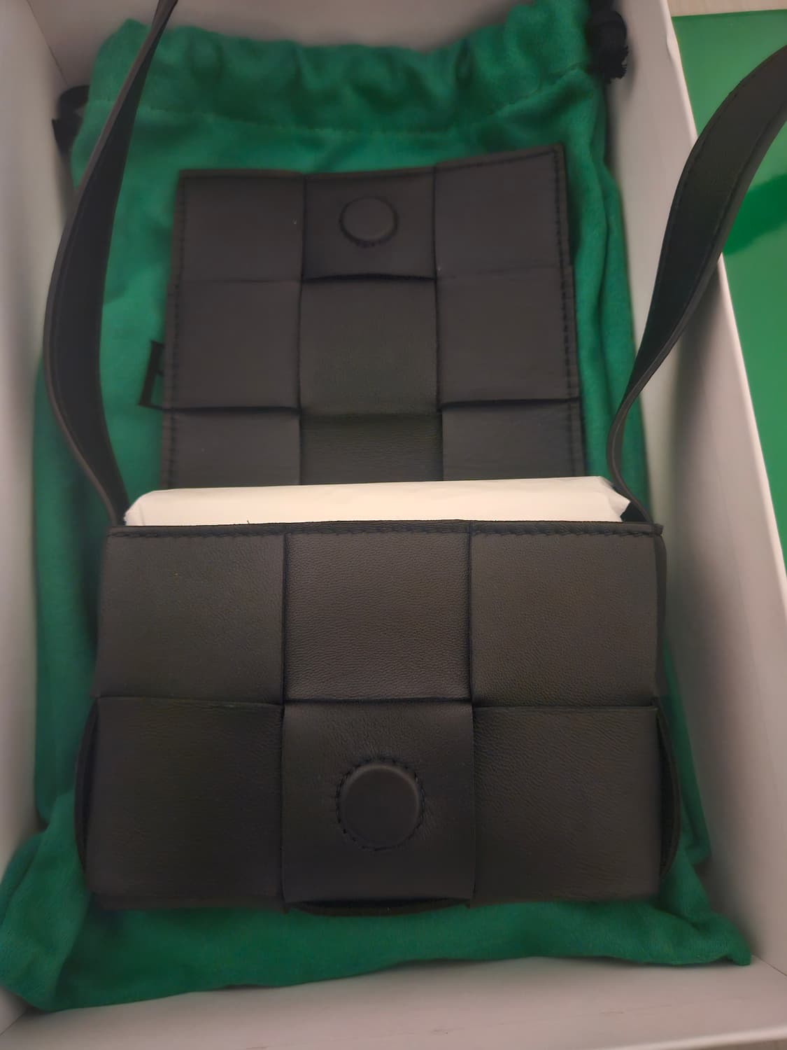 보테가베네타 미니 카세트백 상품이미지4