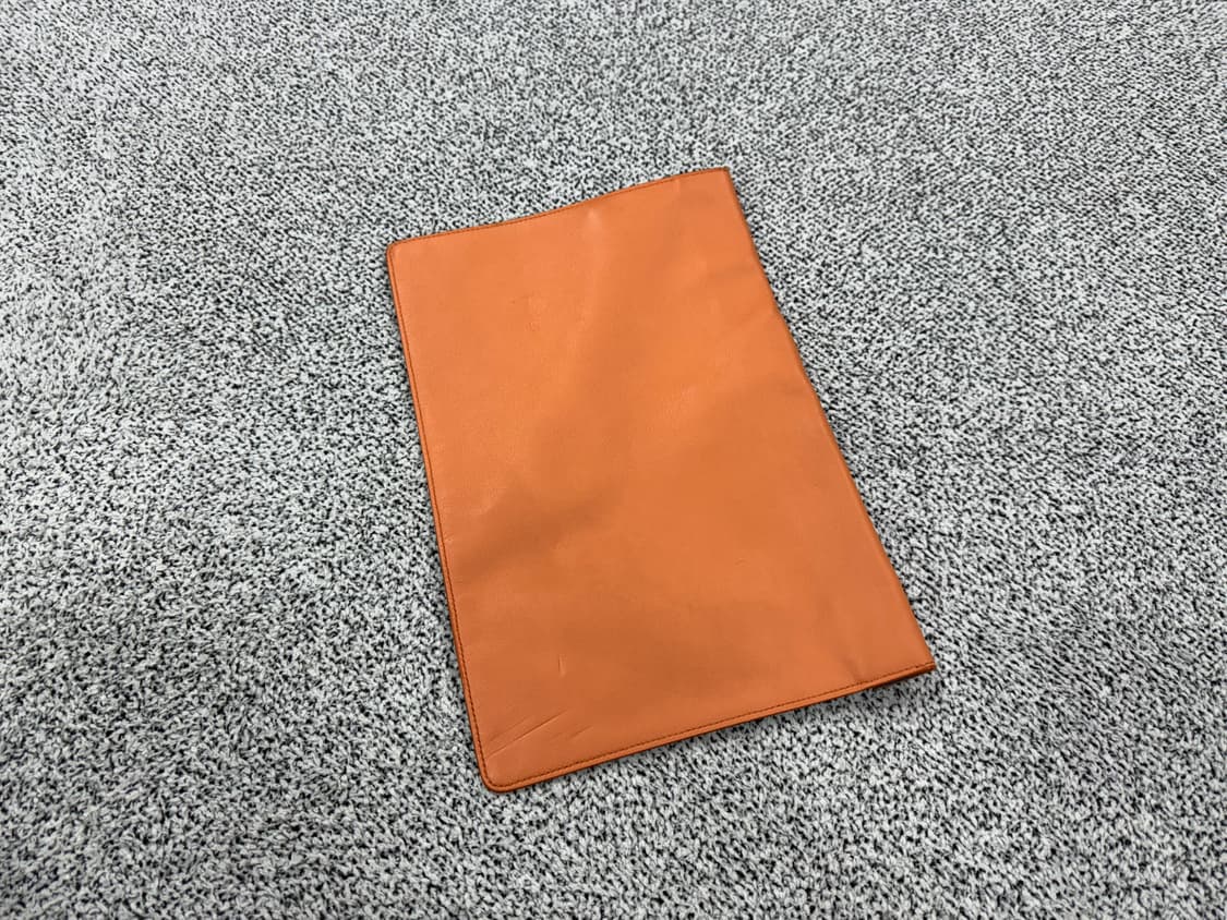 질샌더 레더 크런치백 상품이미지2