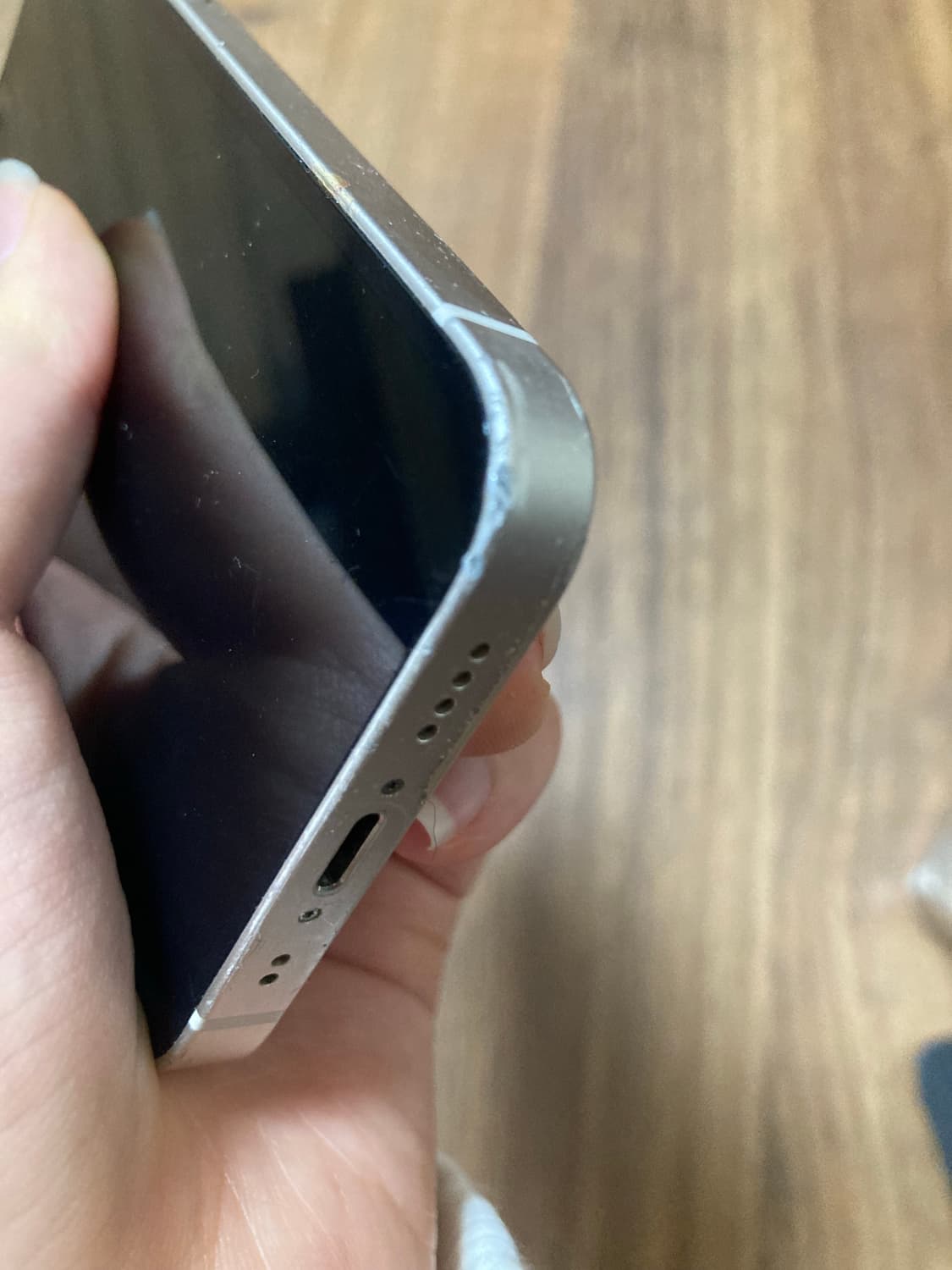 아이폰 13미니 화이트 상품이미지2