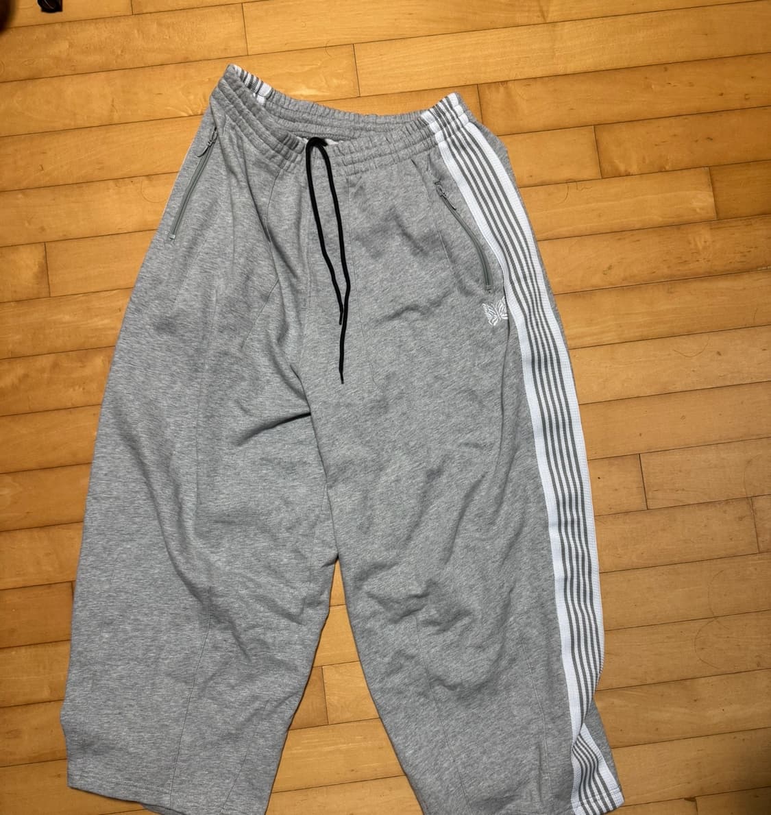 니들스 그레이 hd 상품이미지2