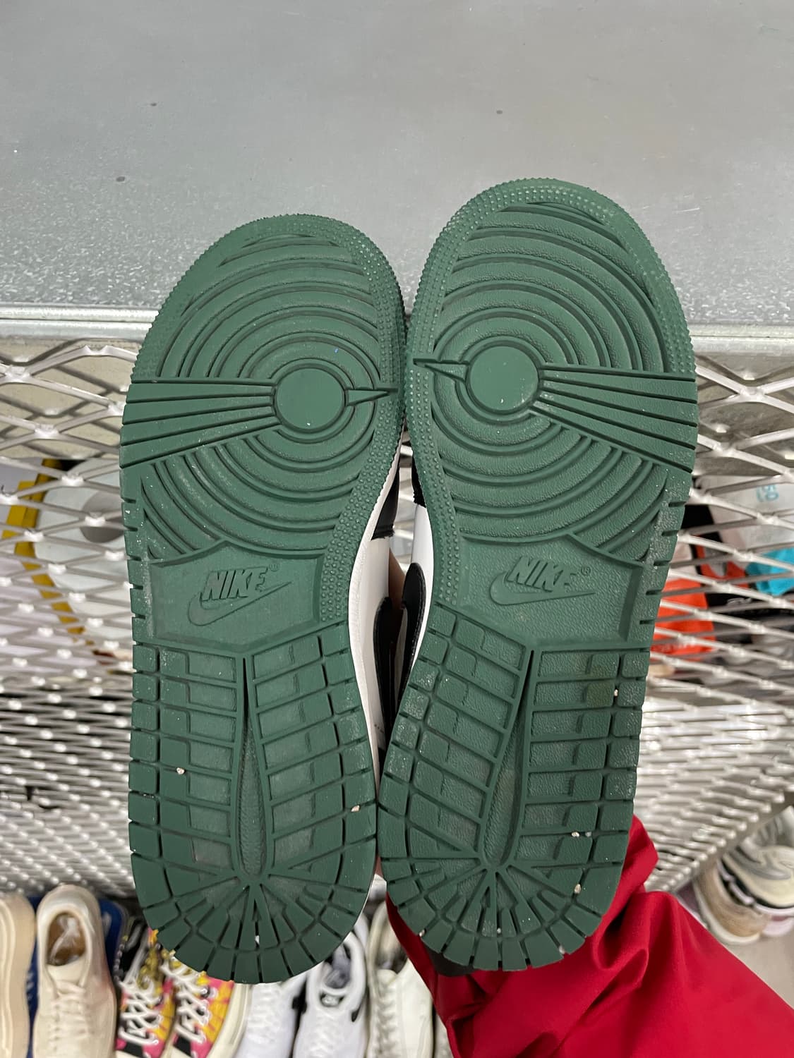 나이키 조던 1 로우 그린토 230 상품이미지6