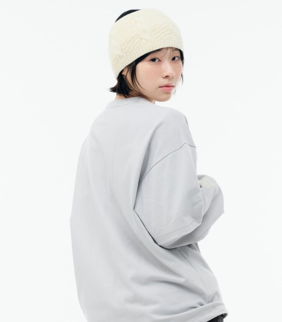 뚜오미오 STAR STUD LAYERED LONG SLEEVES [LIG 상품이미지3