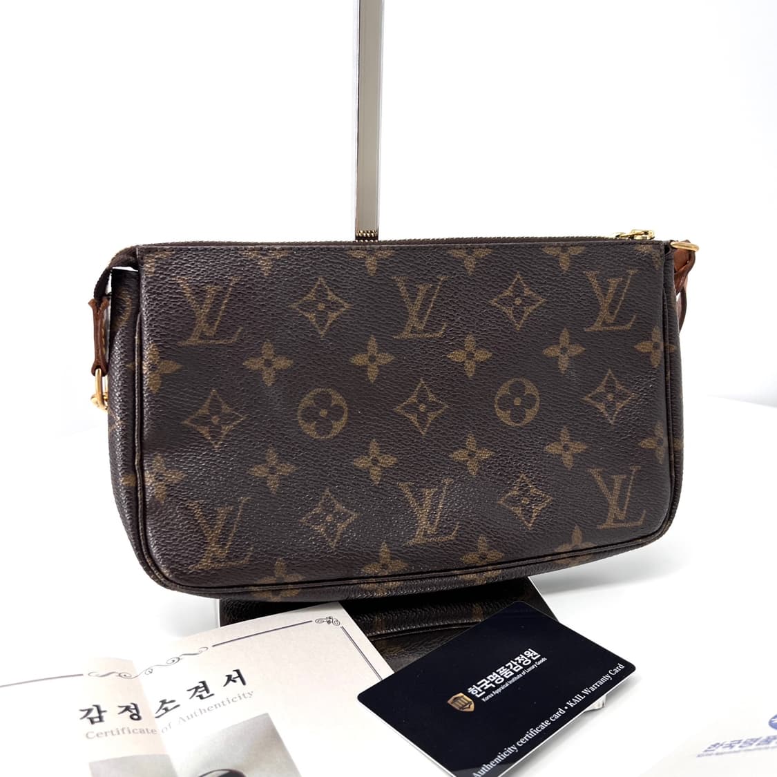[감정완료] 루이비통 모노그램 포쉐트 악세서리 포치백 상품이미지5