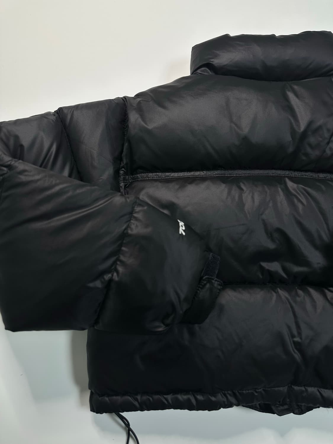 노스페이스 눕시 크롭 700 블랙 상품이미지4