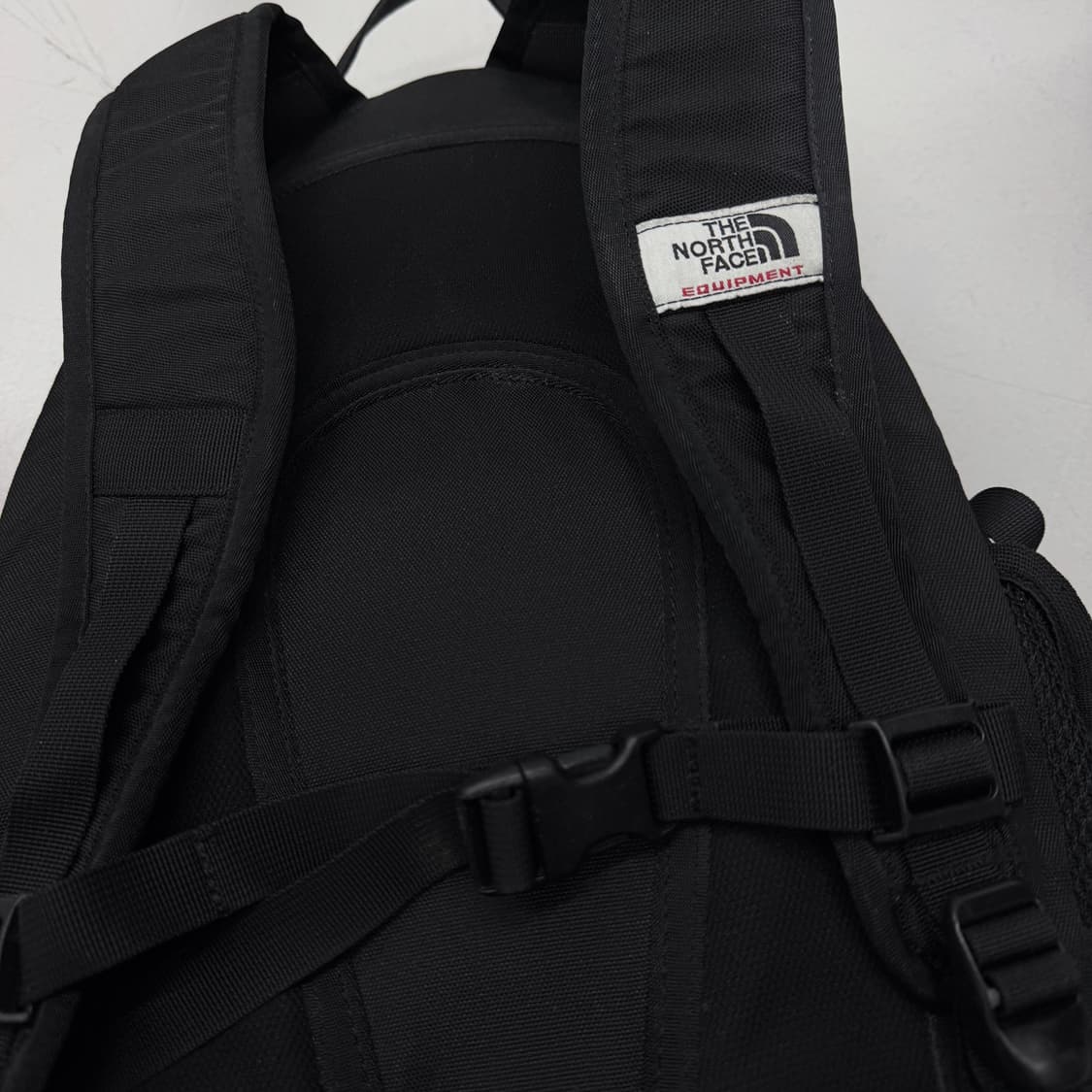 노스페이스 고프코어 에센셜 테크니컬 스몰 백팩 블랙 상품이미지6