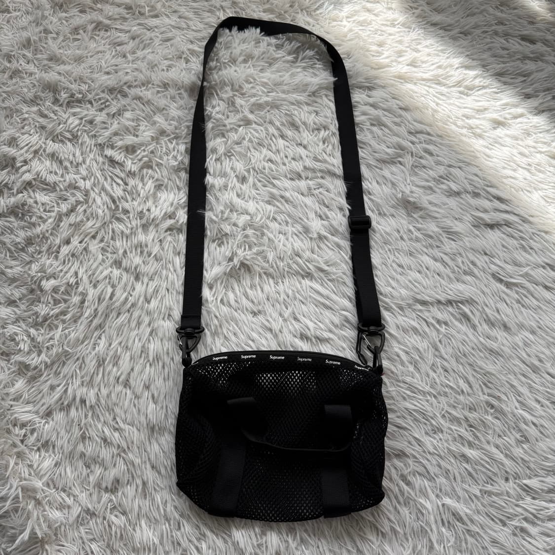 SUPREME 일본빈티지 슈프림 메쉬 미니 더플백 블랙 23ss 가방 상품이미지4