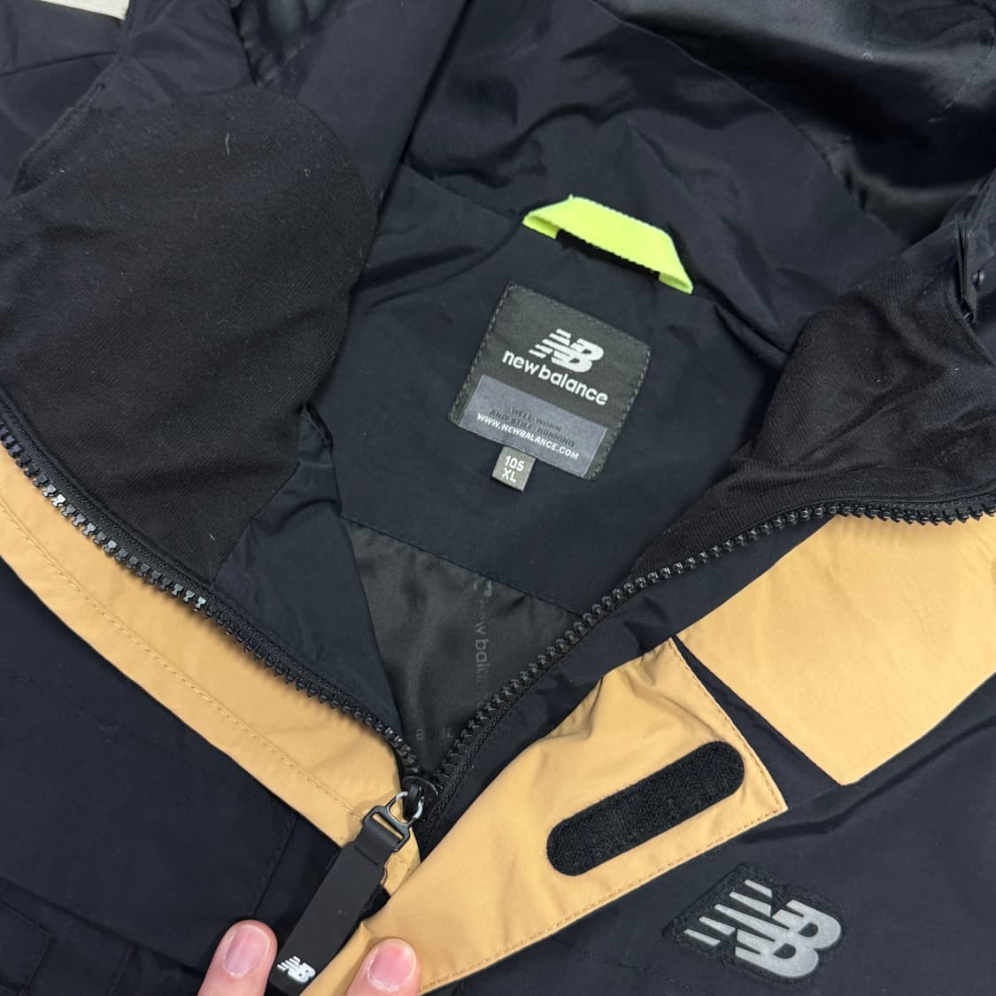 뉴발란스 대장급 에센셜 바람막이 105 상품이미지6