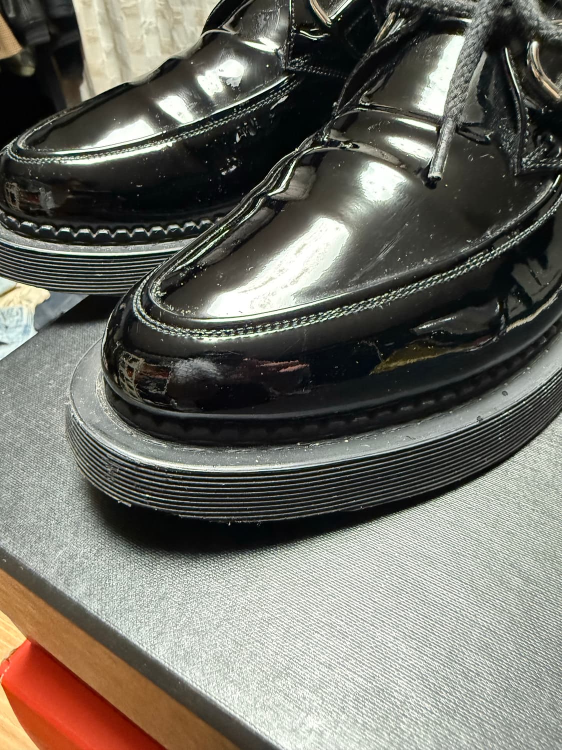 [사용감 적음] 생로랑 페이턴트 레더 더비 슈즈 41.5 상품이미지5