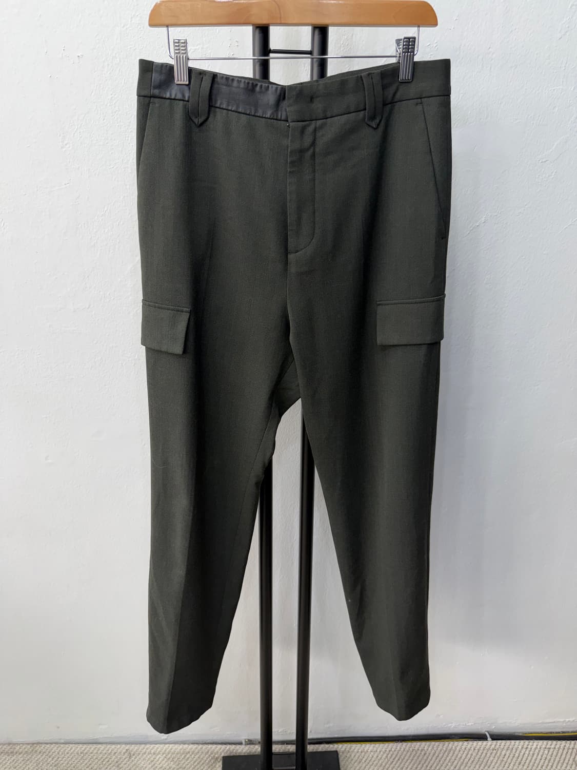 정품) 시스템옴므 한섬 가죽 디테일 카고 팬츠 78(30) 상품이미지1