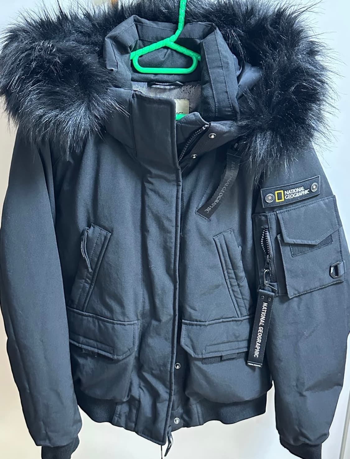내셔널지오그래픽 패딩 블랙색상 S사이즈 상품이미지2