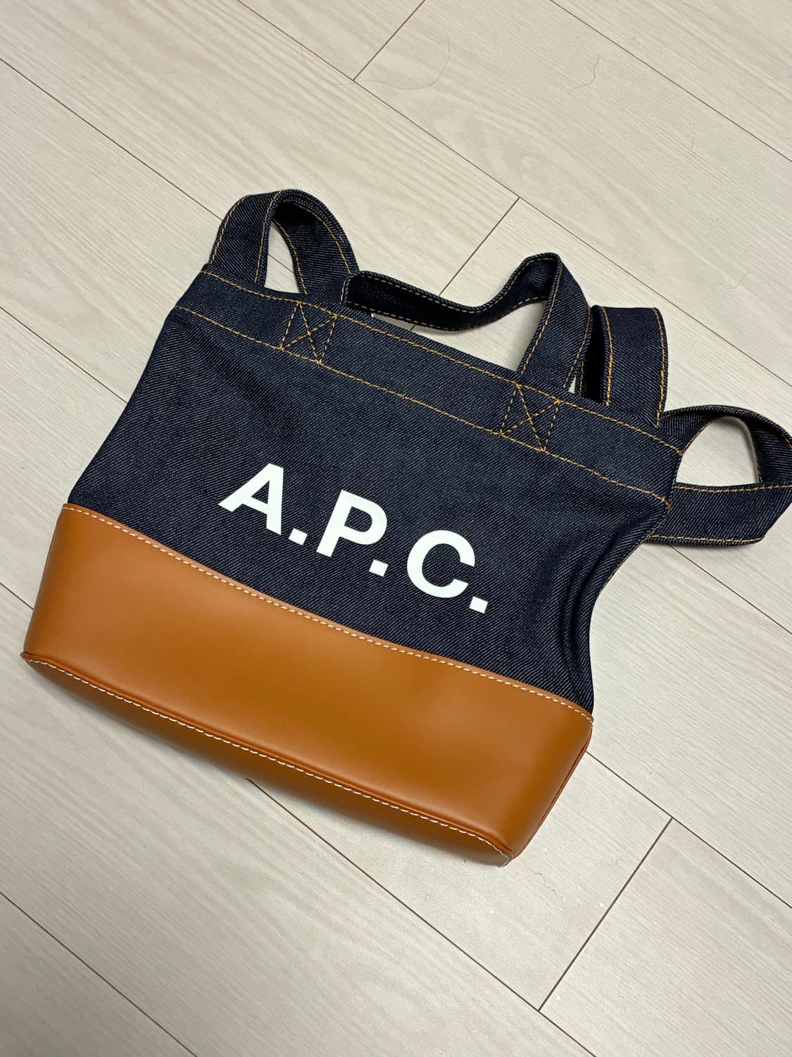 아페쎄 미니 악셀 토트백 가방 캐러멜_CODDPM67009CAF 상품이미지3