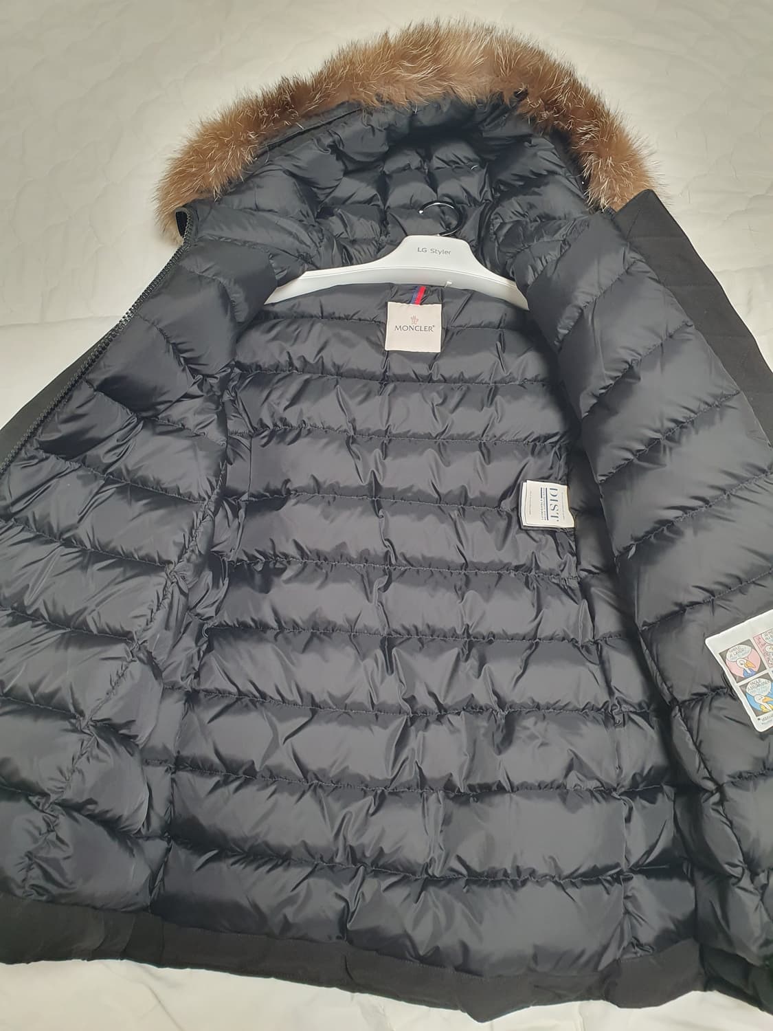 몽클레어 여성용 폭스퍼 패딩 BLAVET(블랙,1사이즈) 상품이미지5