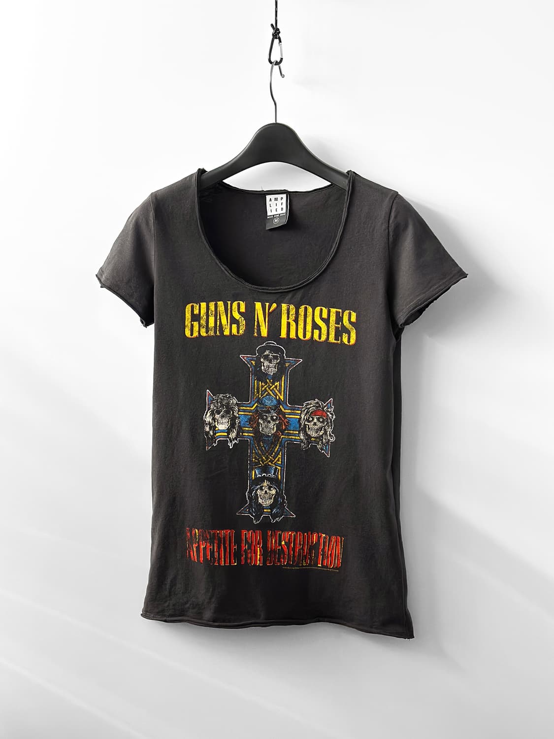 AMPLIFIED 건즈 앤 로지스 티셔츠 상품이미지3