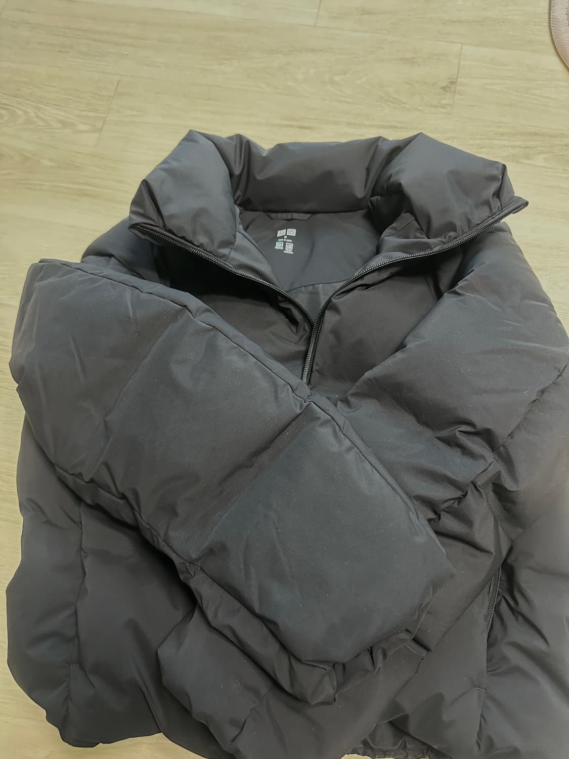 유니클로 심리스다운쇼트재킷 블랙 M 상품이미지2