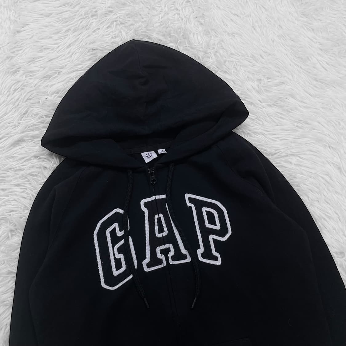 갭 Gap 스펠 로고 후드집업 블랙 상품이미지3