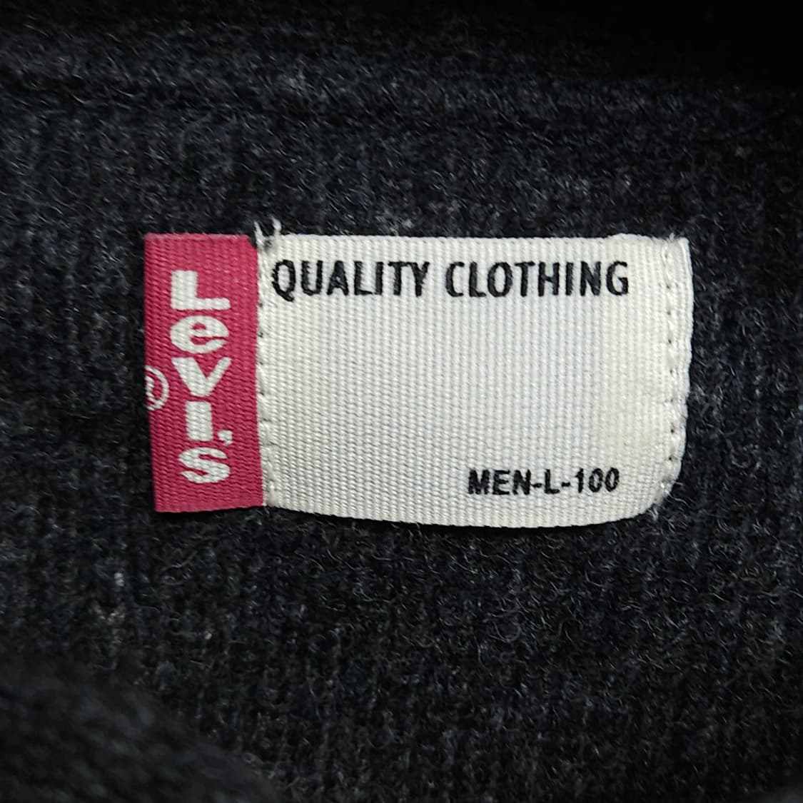 100 ) 리바이스 남성 헨리넥 도톰 니트 차콜 상품이미지3