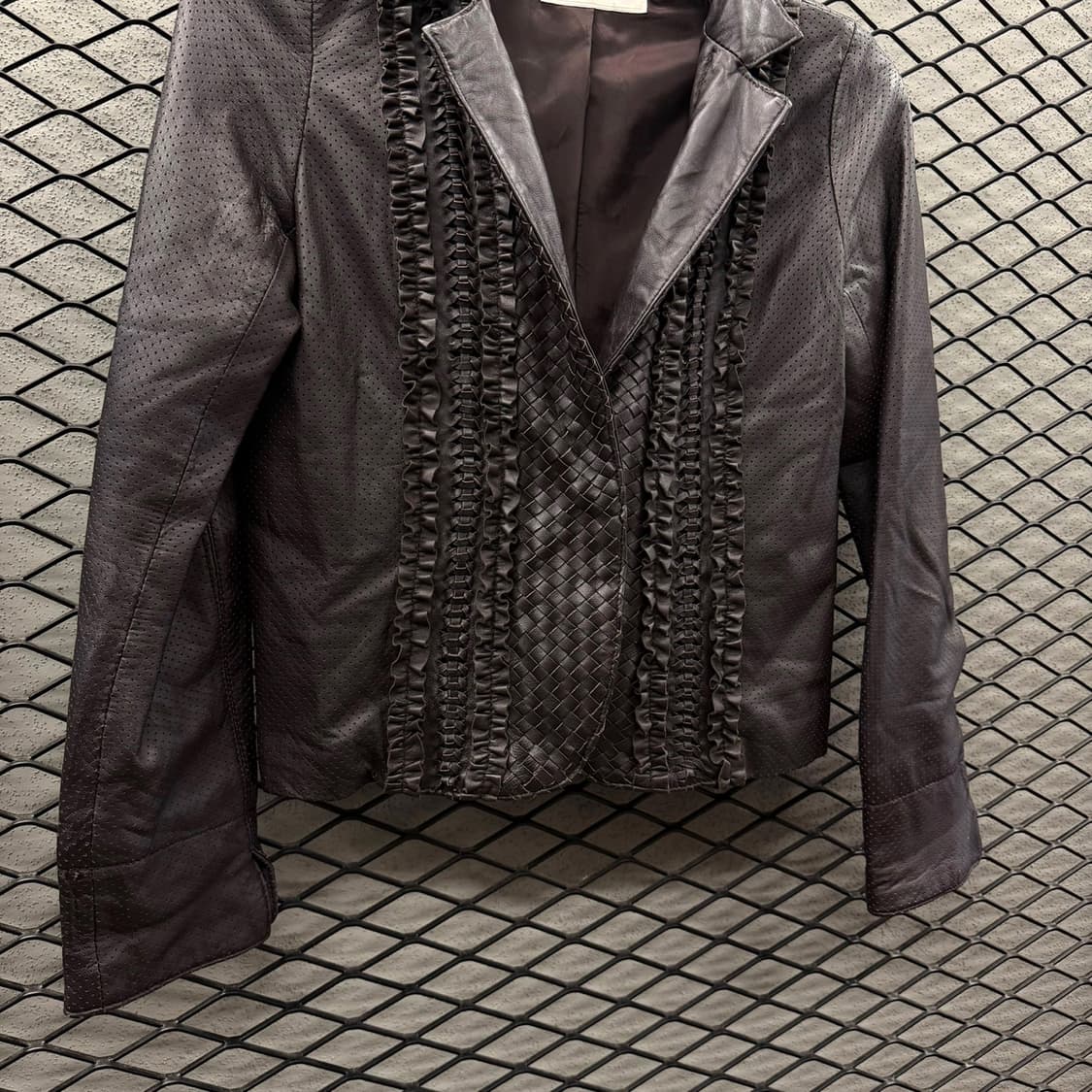 JPN VINTAGE 쉽스킨 크롭 레더자켓 펀칭 프릴 앤 위빙 디테일 상품이미지5