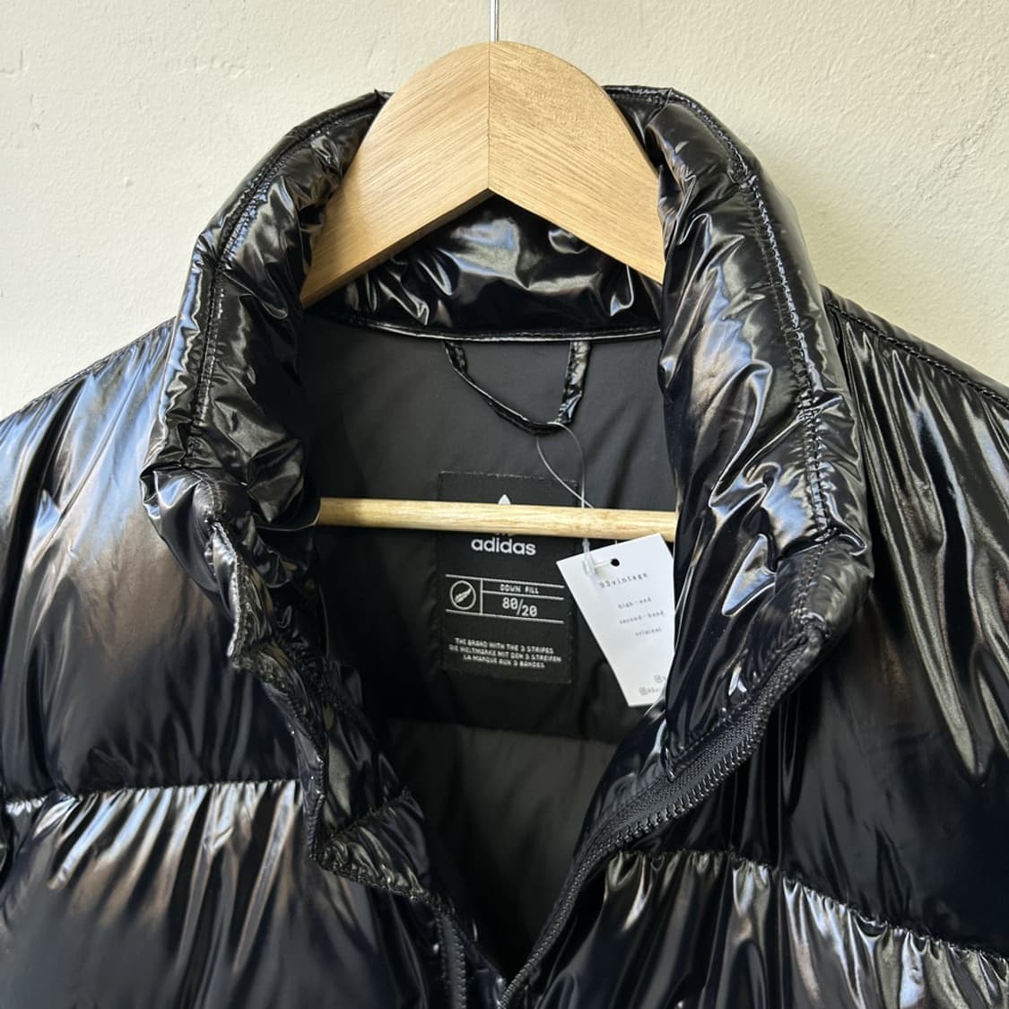 15396 - 아디다스 블랙 유광 패딩 상품이미지3