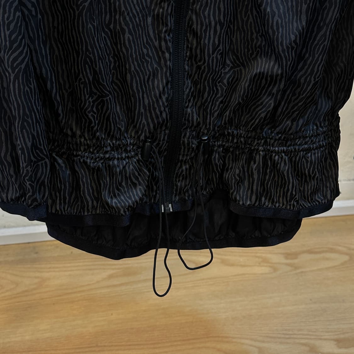 나이키 블랙 패턴 바람막이 후드 집업 M 상품이미지2