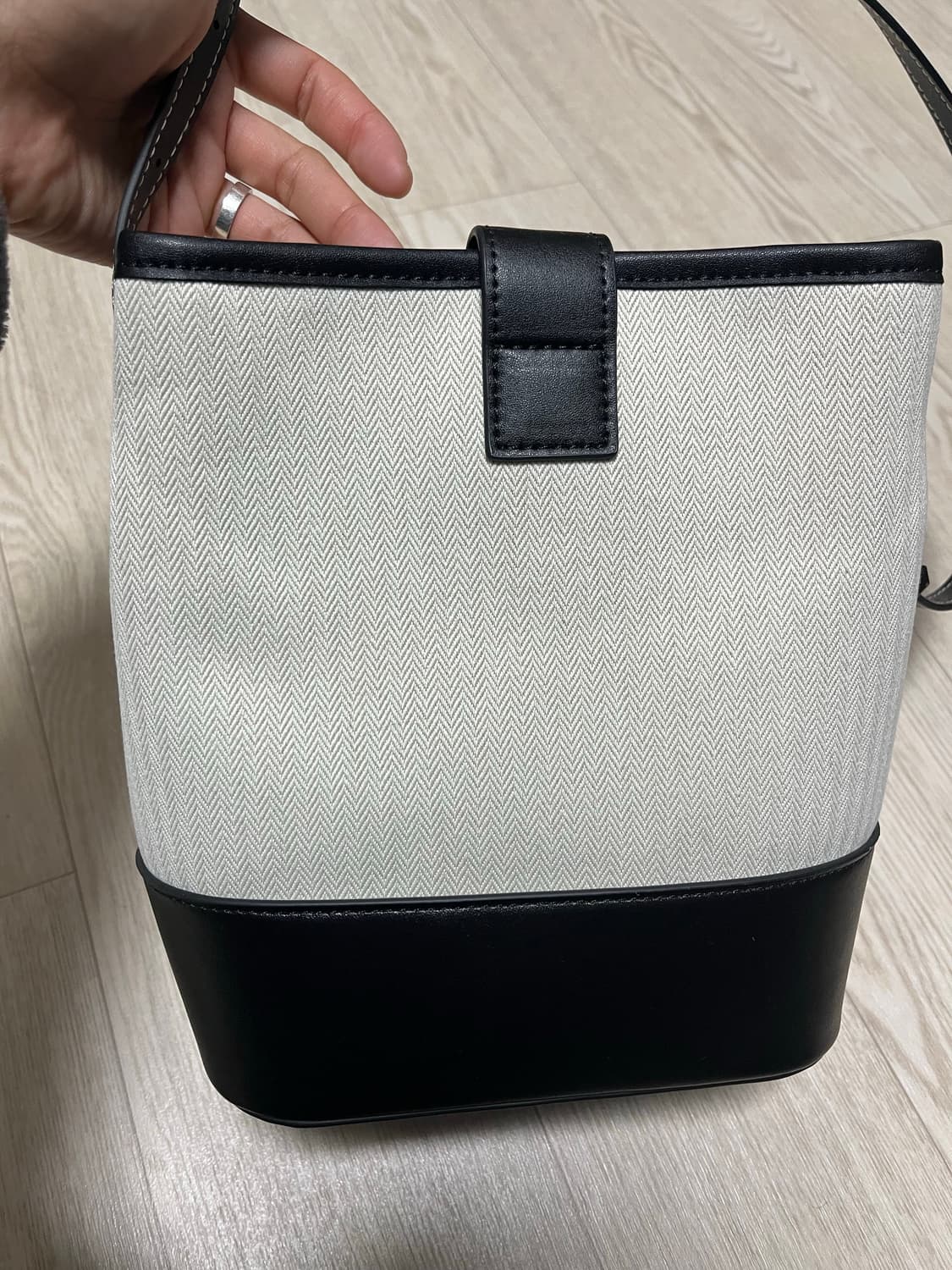 드파운드 타운 버킷백 새상품급 상품이미지4