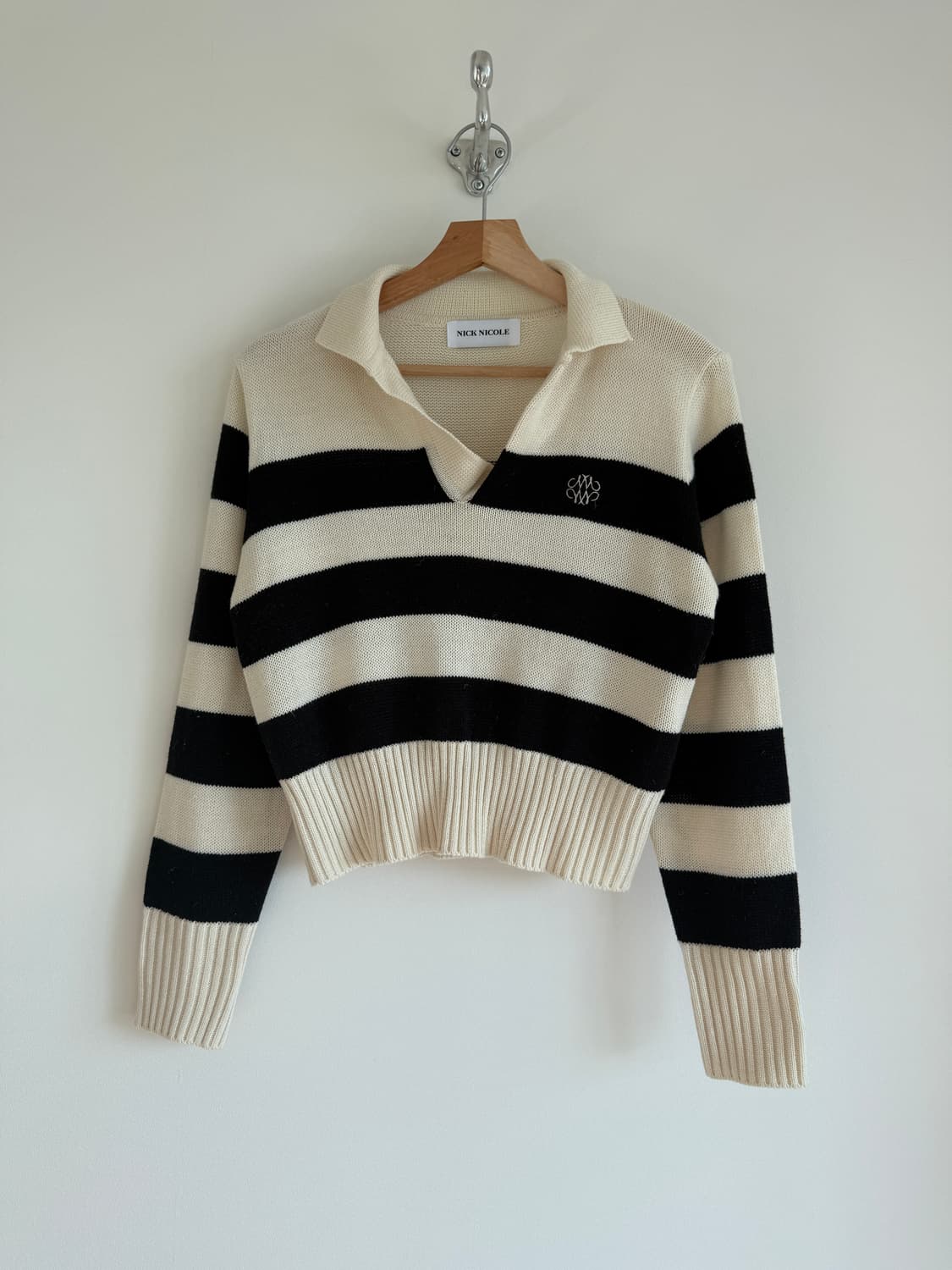 닉 니콜(Nick Nicole) 카라 니트 상품이미지1