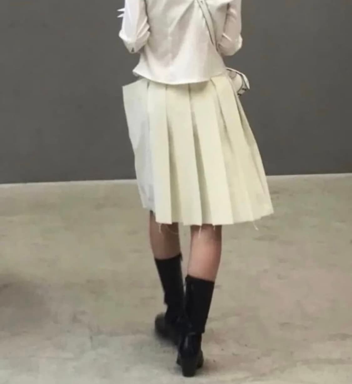 에옹쓰 미디 스커트  상품이미지1