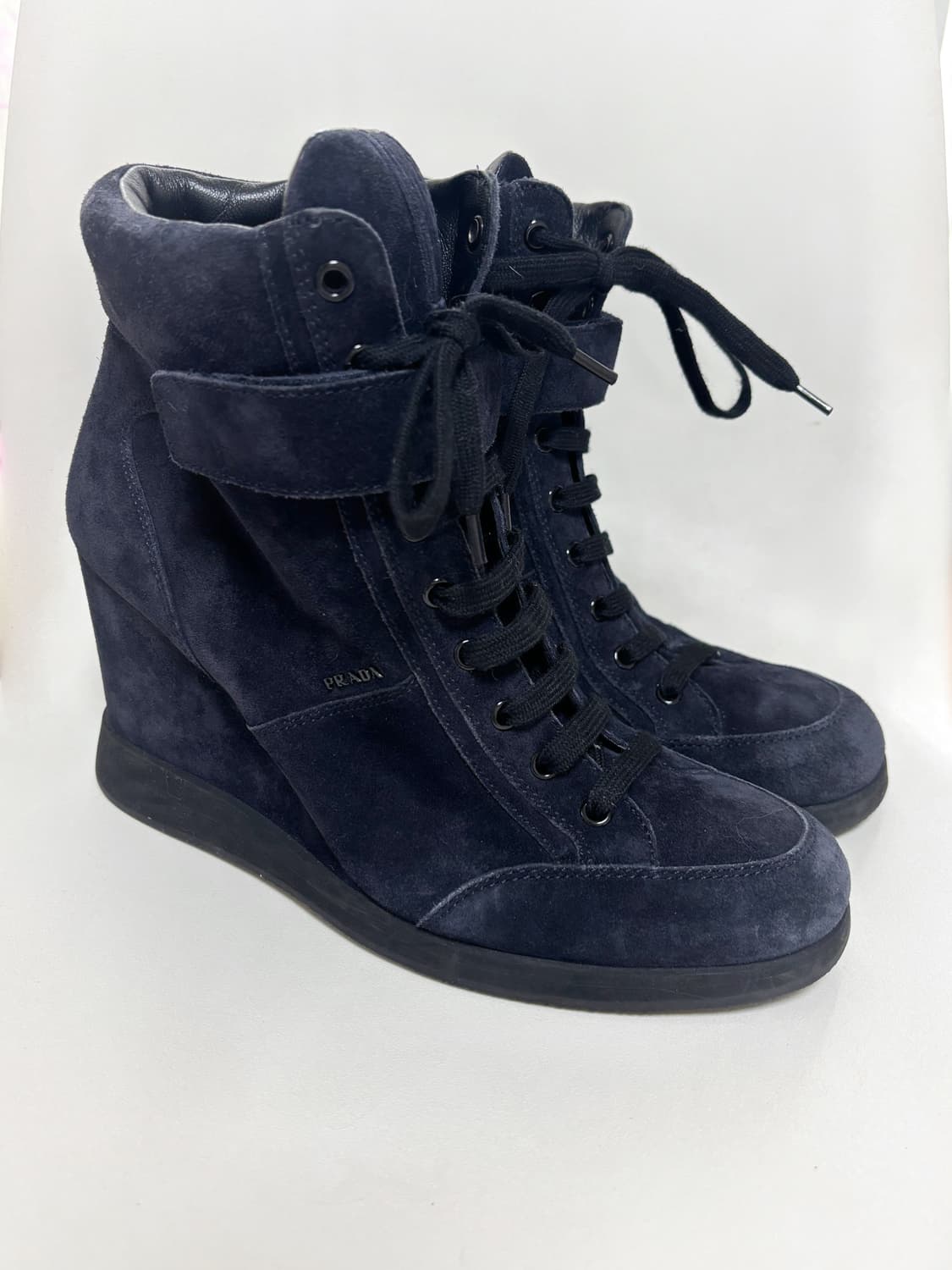 프라다 스웨이드 웻지 부츠 상품이미지1