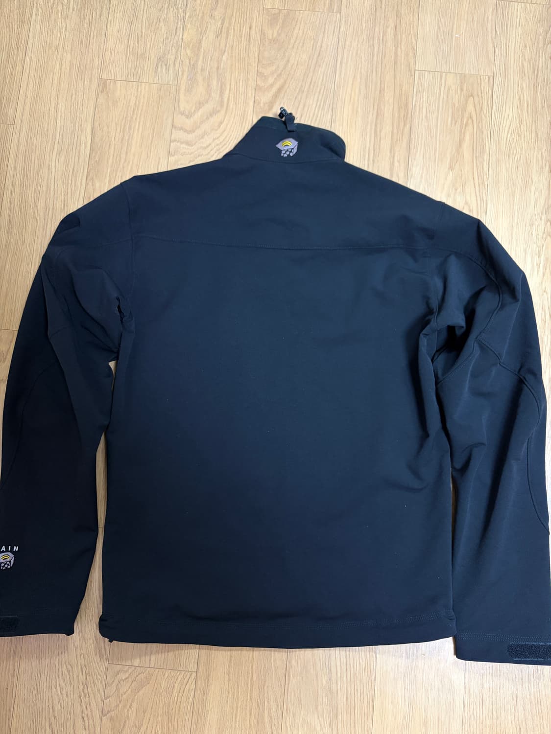 [S] 마운틴하드웨어 소프트쉘 자켓 블랙 상품이미지5