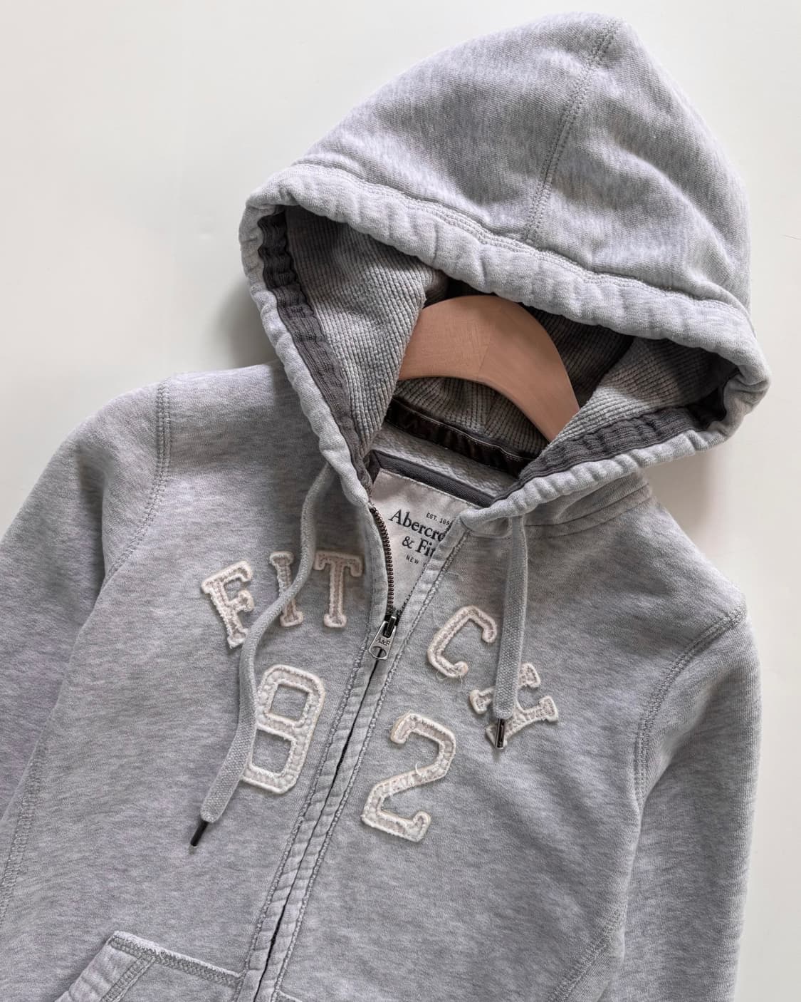 Abercrombie&Fitch 아베크롬비 패치로고 라이트그레이 후드집업 상품이미지5
