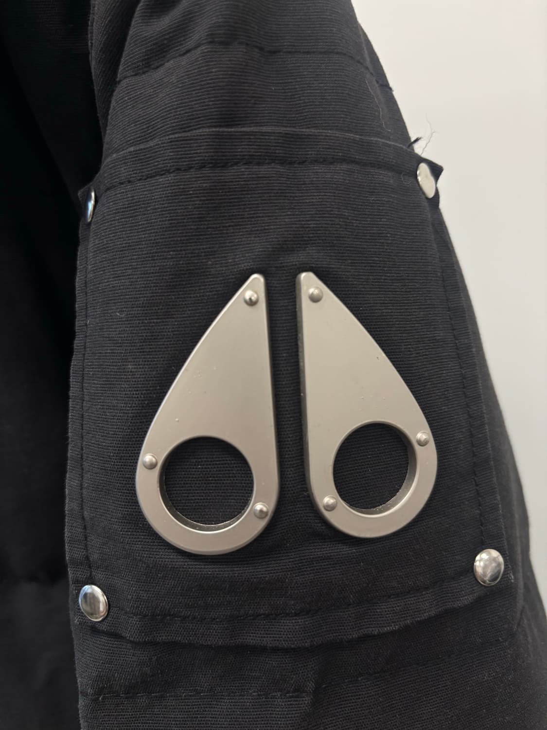 무스너클 쓰리쿼터 블랙 패딩 상품이미지3