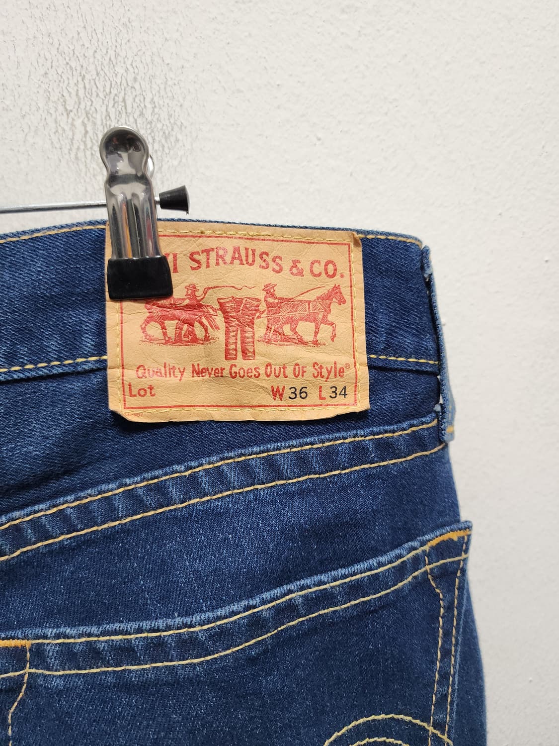 리바이스 TYPE1 리얼루즈핏 진청 데님 팬츠 상품이미지4