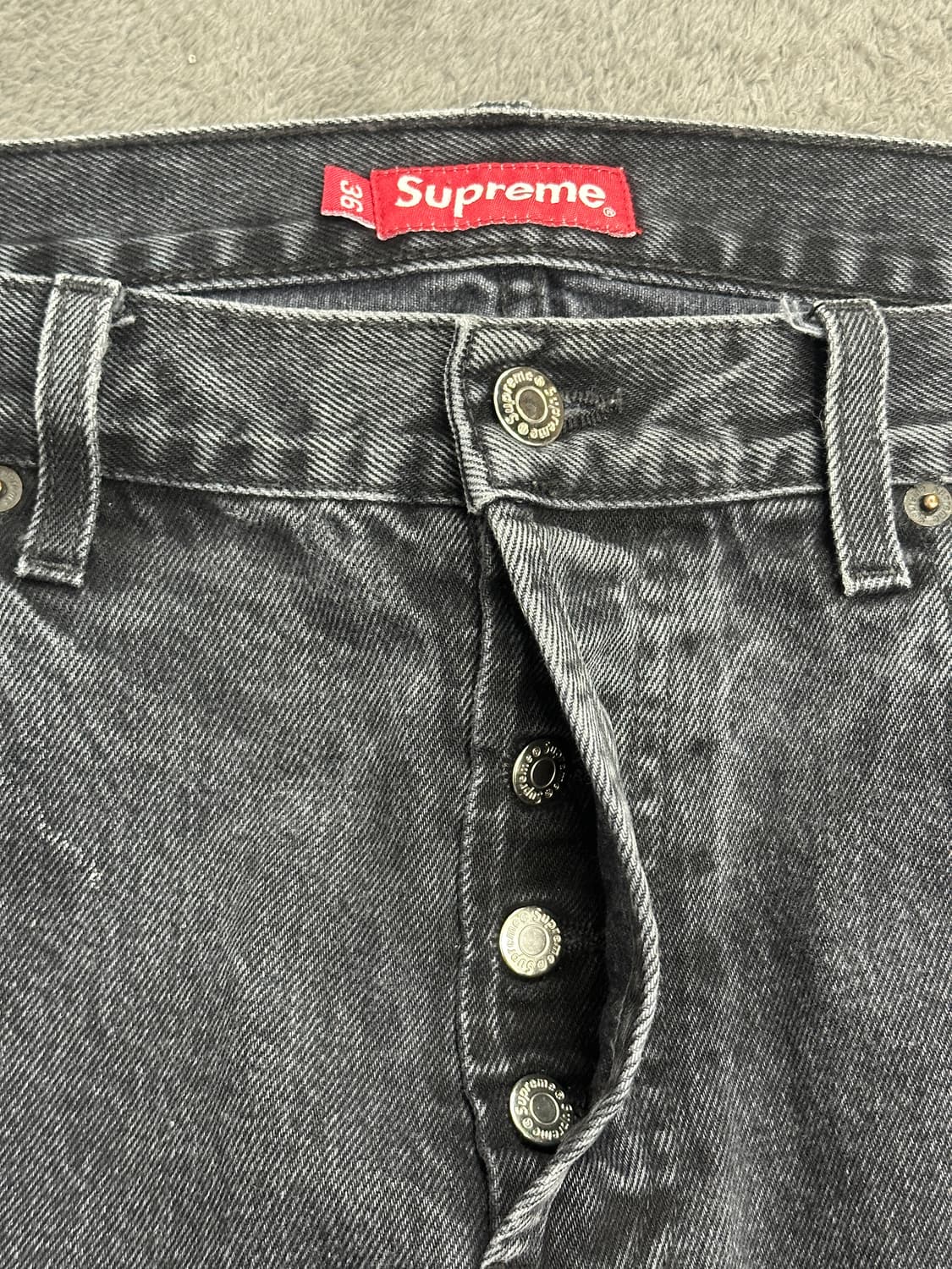 Supreme 레귤러 진 블랙 36 상품이미지6