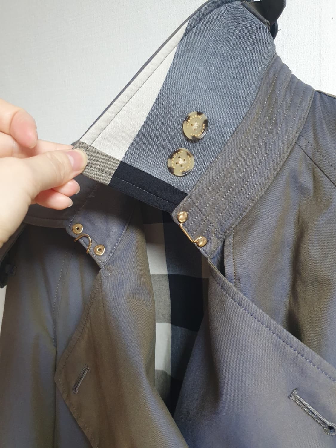 버버리 런던 미스틱 카키 스모키 트렌치코트 S 상품이미지5