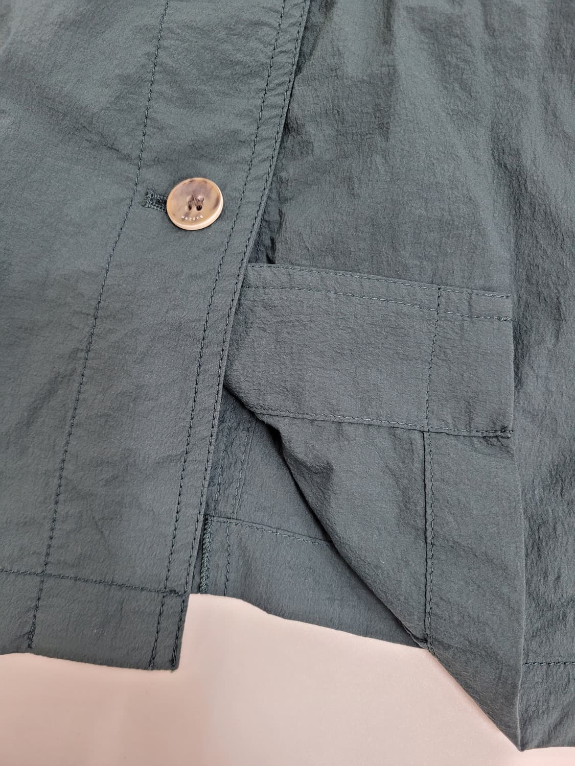 HAZZYS 헤지스 스트링 반팔 자켓 / 여 90-165 카키
 상품이미지6