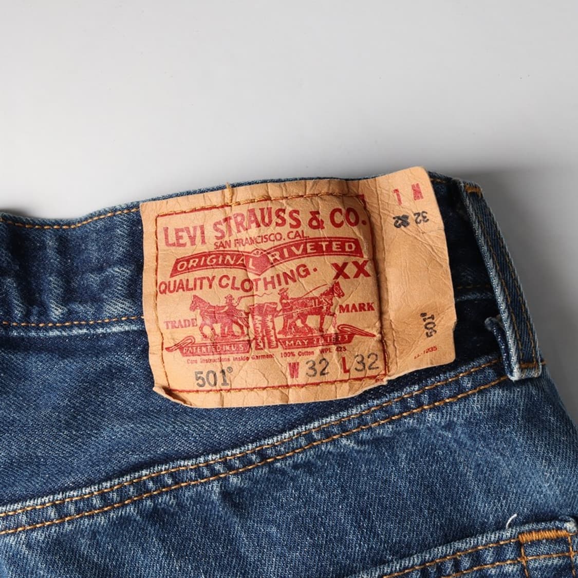 리바이스 501 오리지널 스트레이트핏 중청 데님 팬츠 32 상품이미지5