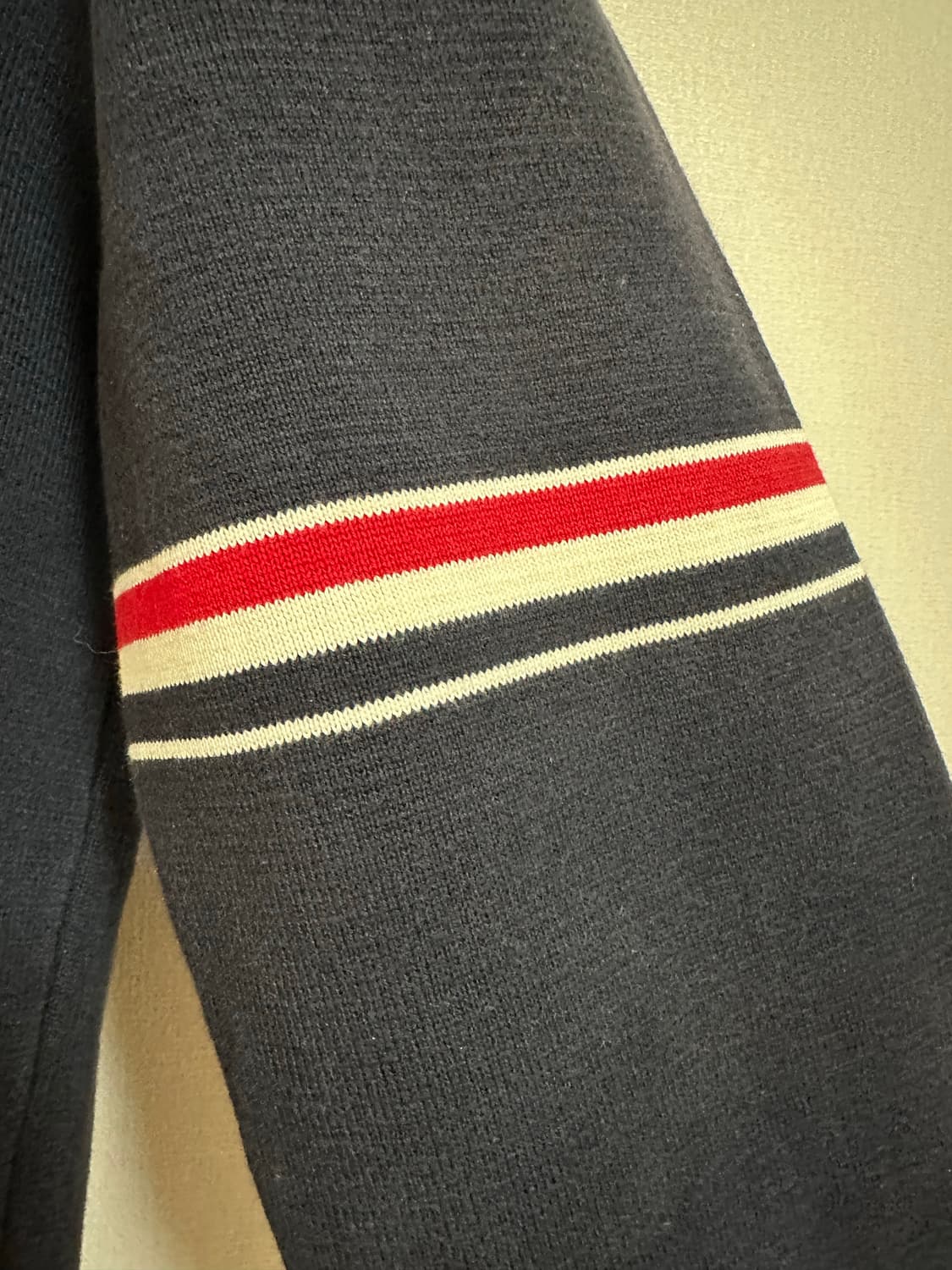 [2size] 톰브라운 암밴드 밀라노스티치 니트 네이비 상품이미지3