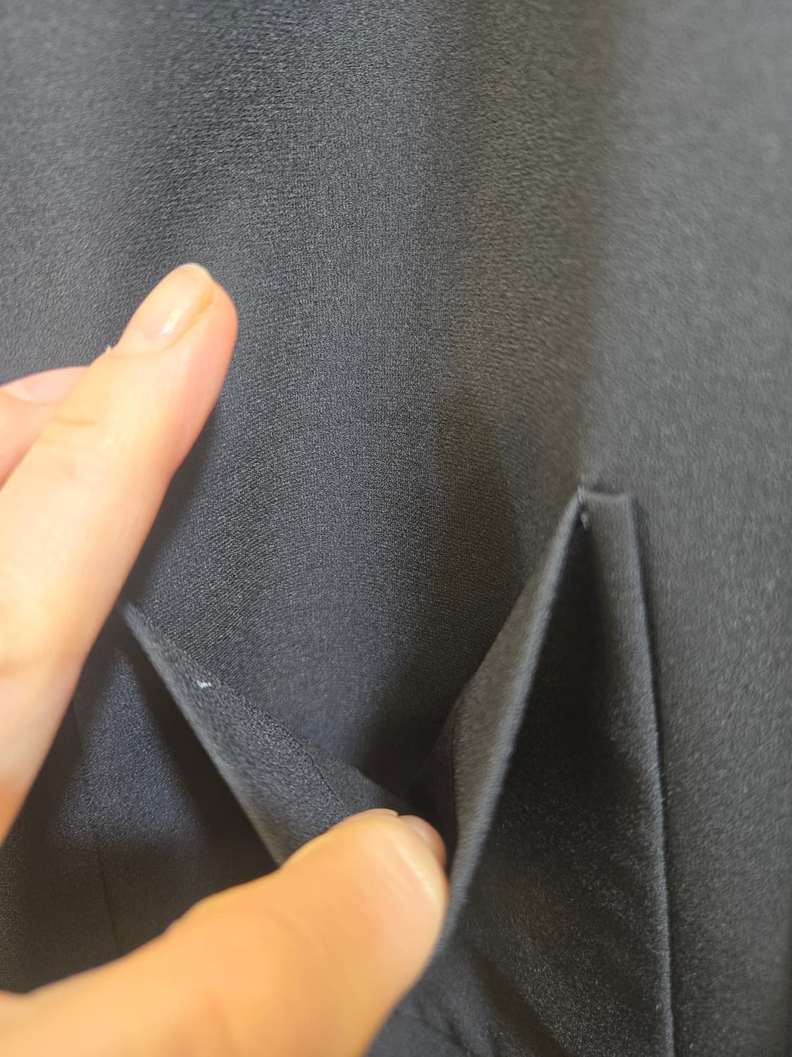  력키슈에뜨 블랙 플리츠 원피스 레이스업 카라 상품이미지3