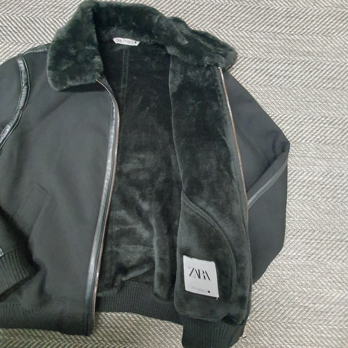 자라 퍼카라 집업점퍼 남자105 상품이미지5