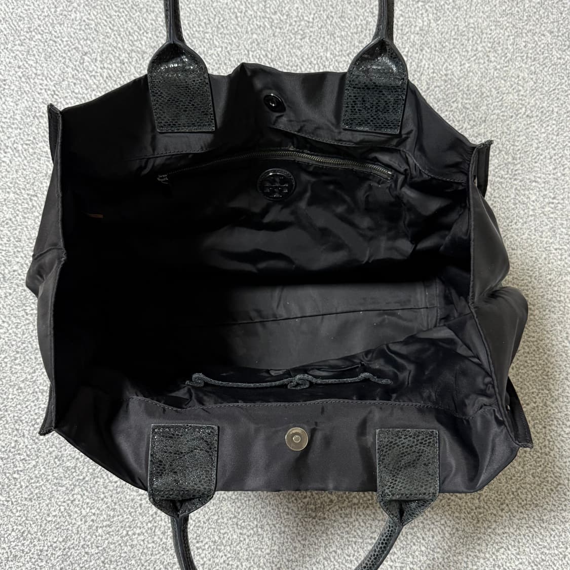 토리버치 엘라 스네이크 토트백 상품이미지10