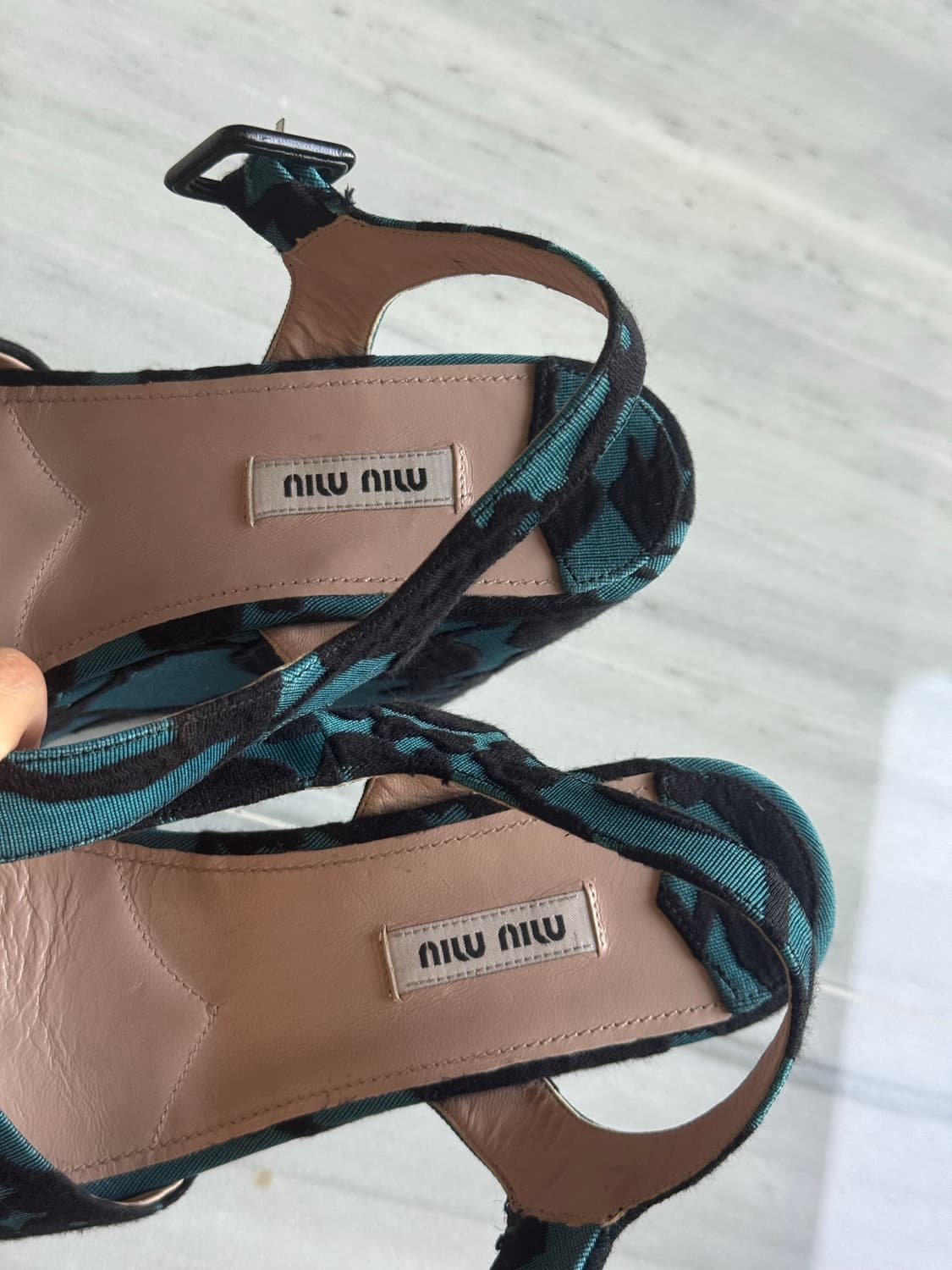 미우미우 플랫폼 웨지힐 샌들 상품이미지4