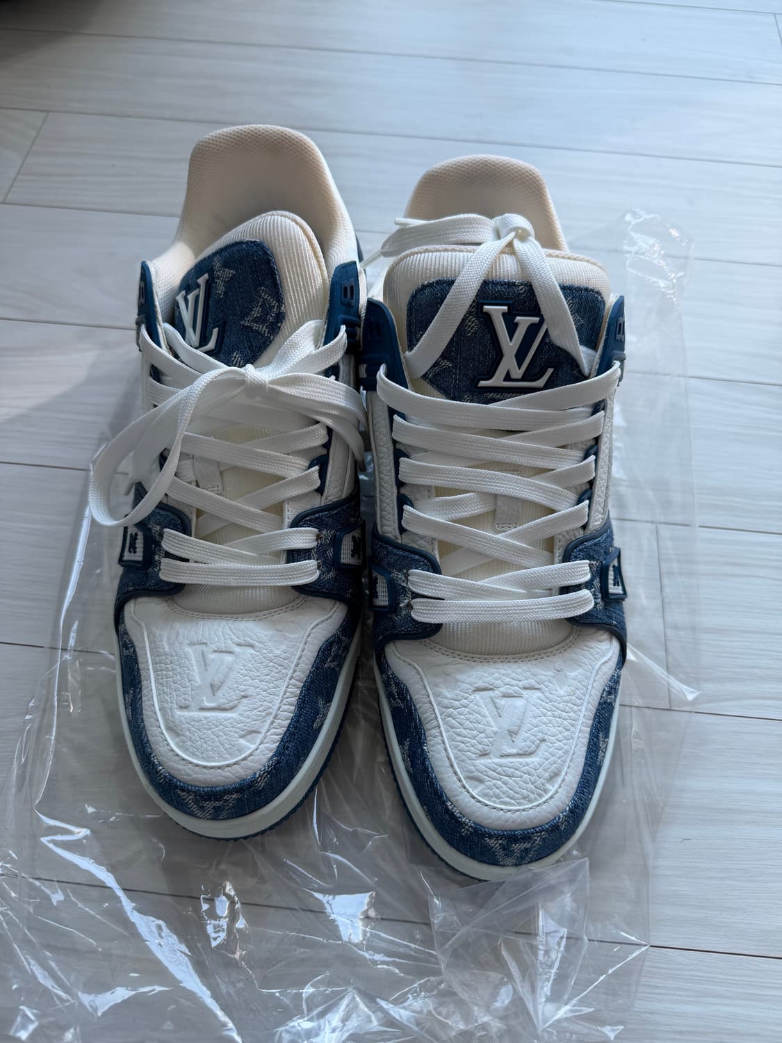 루이비통 트레이너 스니커즈 270 상품이미지1