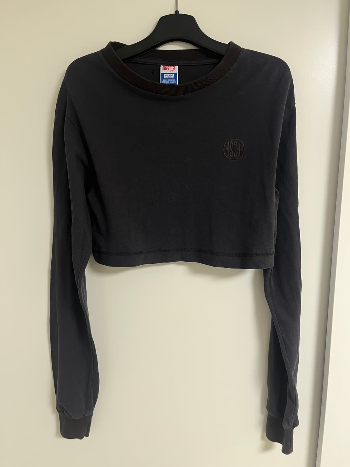 미스치프 크롭 롱슬리브 상품이미지1