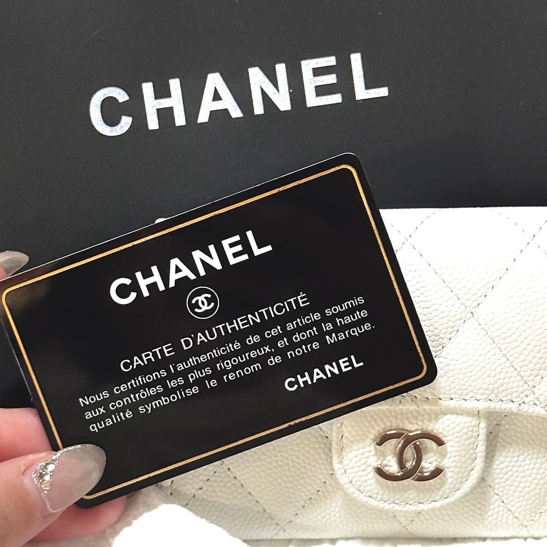 [풀구성/정품]샤넬 카드지갑 화이트 캐비어 새상품 상품이미지8