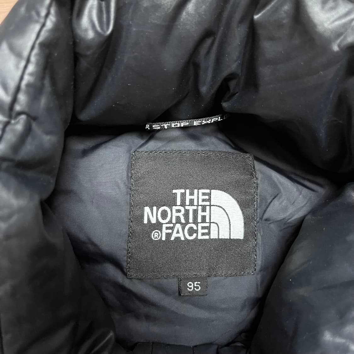 100 노스페이스 700 눕시 유광 패딩 상품이미지3
